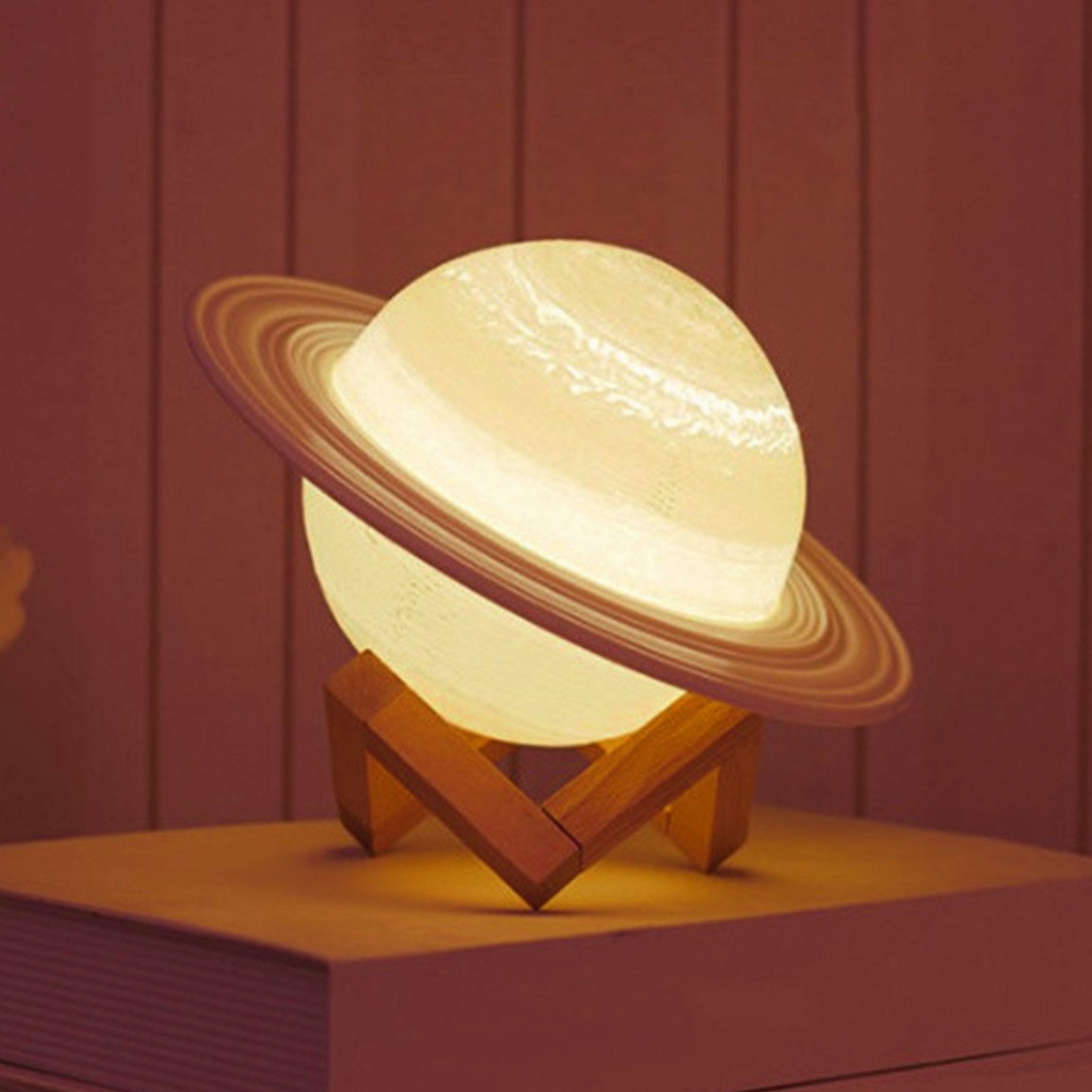 Children's Night Light with Saturn Design – Wooden Base and 3 Light Colours