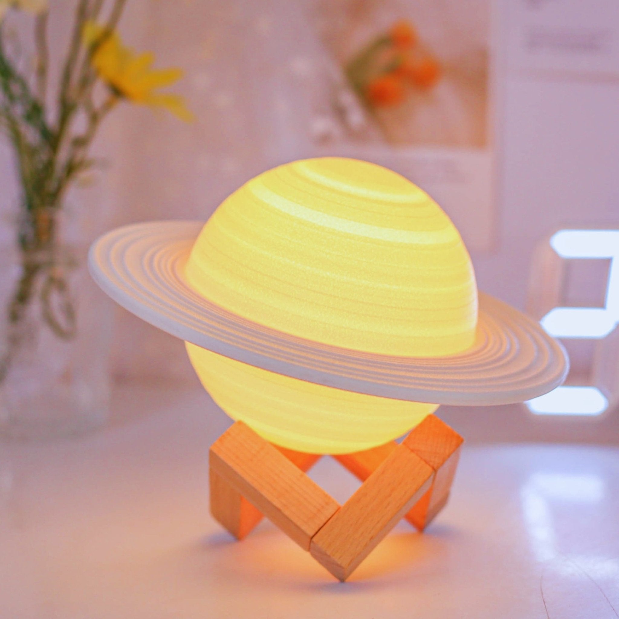 Children's Night Light with Saturn Design – Wooden Base and 3 Light Colours