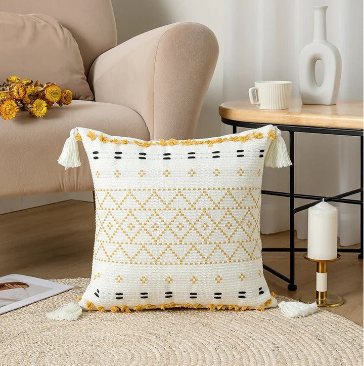 LumiNest - Boho Cotton Cushion Cover with Tassels 45x45