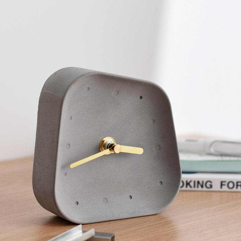 Silent Retro Desk Clock in Concrete – Analogue, 5 Colours, Gold-Coloured Hands