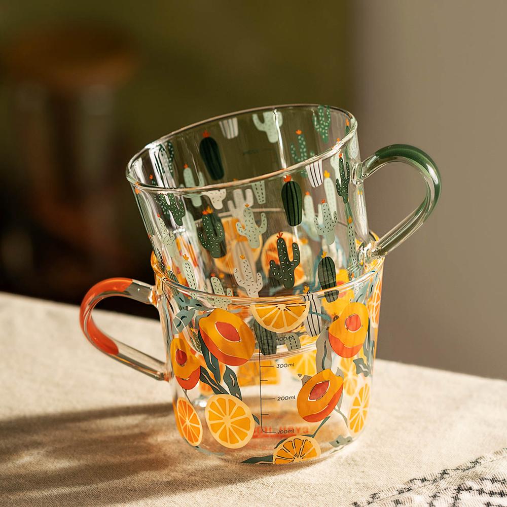 Glass Measuring Jugs with Cheerful Print – Practical and Stylish