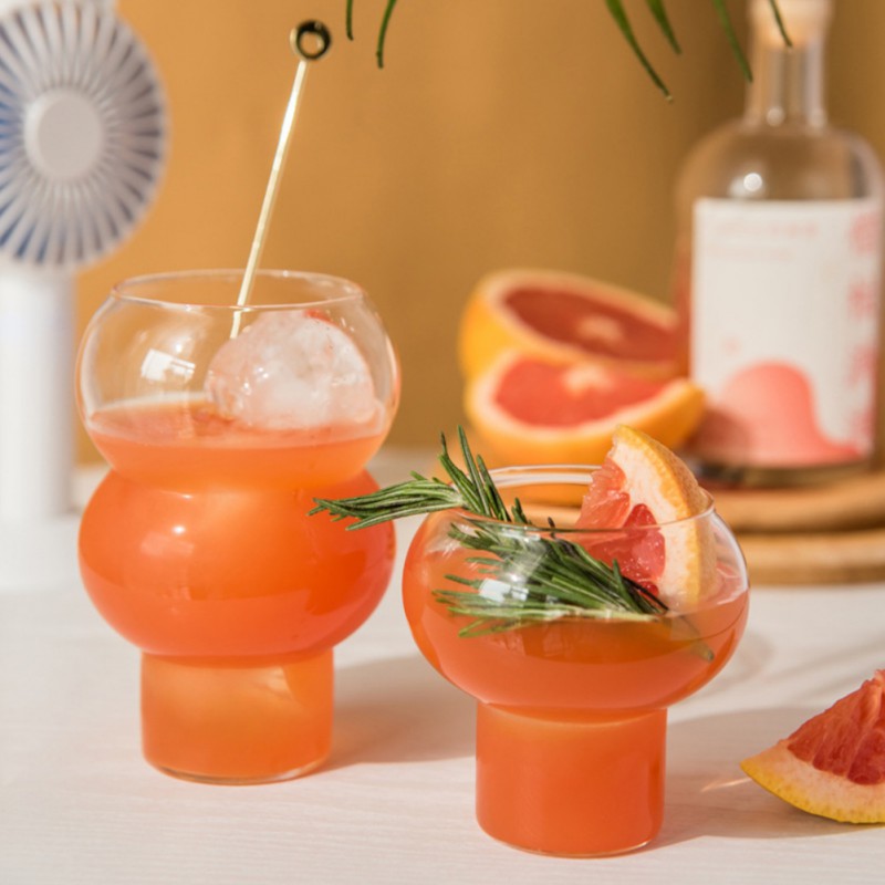 Droplet-Shaped Cocktail Glass - Stylish Glassware for Drinks and Parties