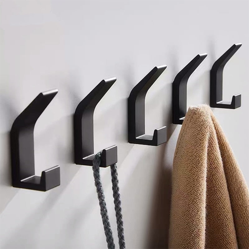 Modern Black and White Wall Hook Set – Ideal for Coats and Towels