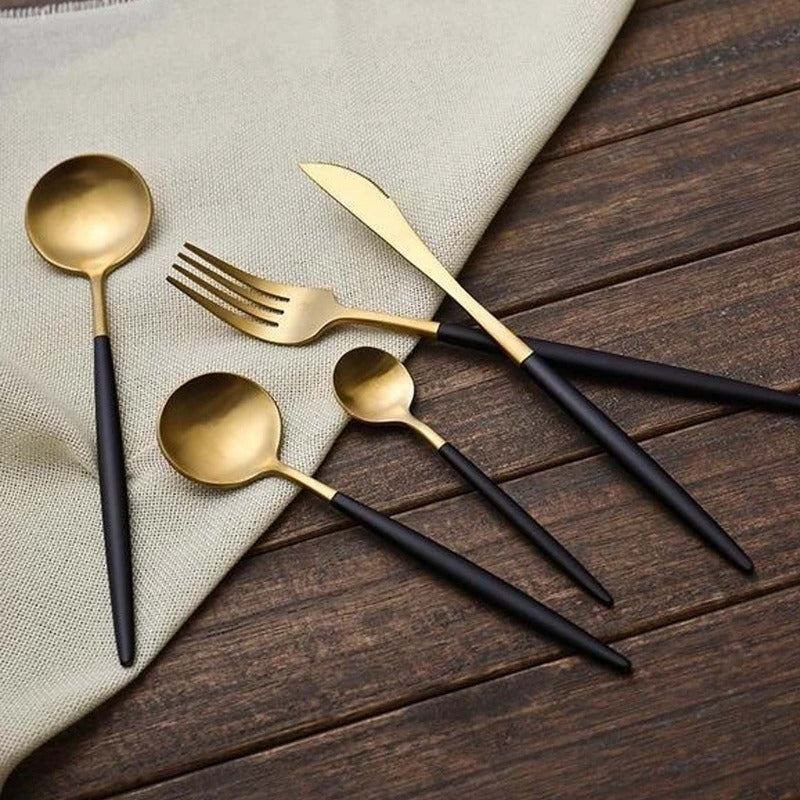 GlamBlend - Black-Gold Cutlery Set (24 pieces) for Elegant Table Decoration