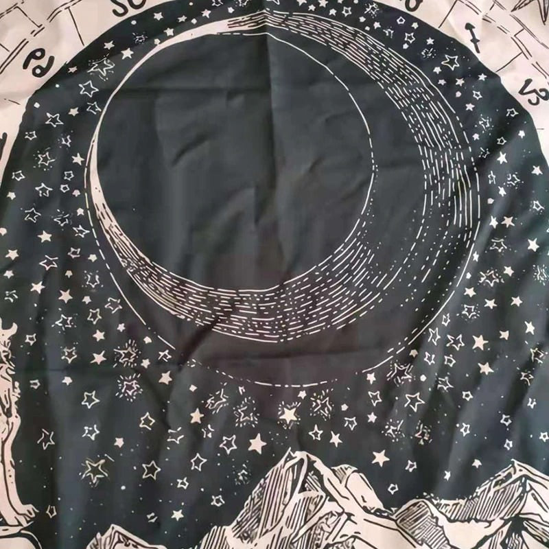 LunaVibe - Tarot Monochrome Tapestry