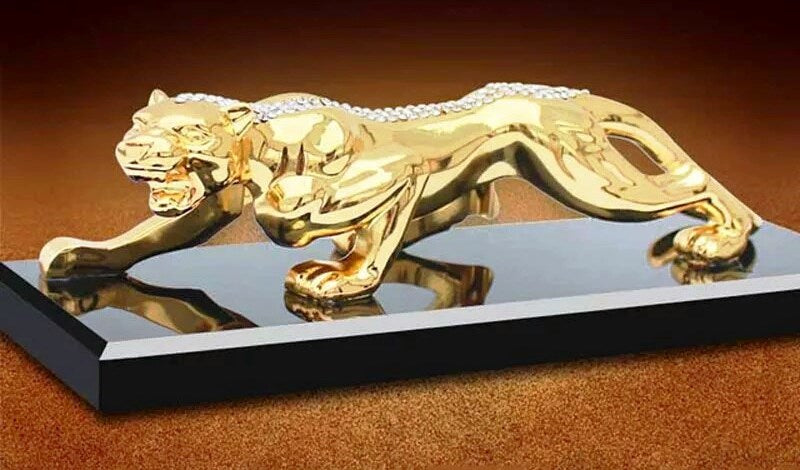 Golden or Silver Roaring Leopard Decoration – Metal Figurine for Interior